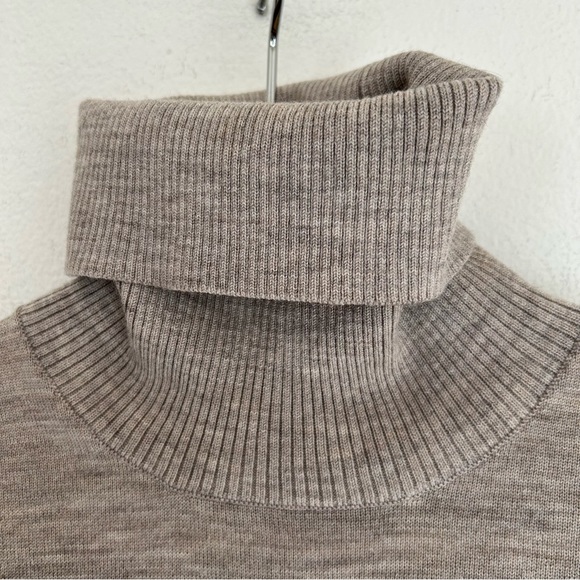 Lacoste Merino Wool Striped Turtleneck 36 (US XS) - Picture 6 of 12